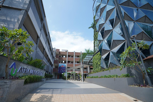 Campus Moment